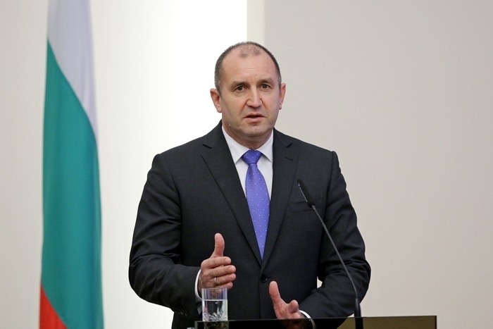Президентът Радев ковентира изключително остро поведението на премиера Борисов във