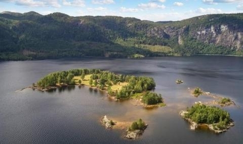 Близо година остров Prest oslash yni в Byglandsfjorden Норвегия търсеше своя нов