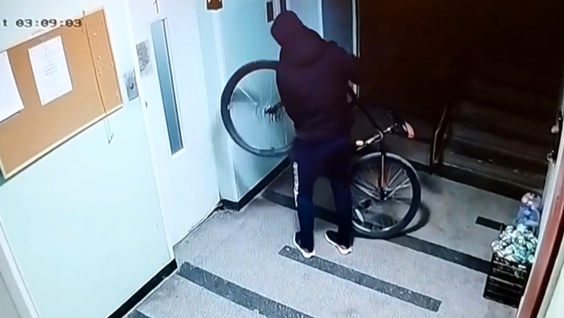 Полицията е върнала откраднато колело на собственика съобщават от МВР Враца Случаят