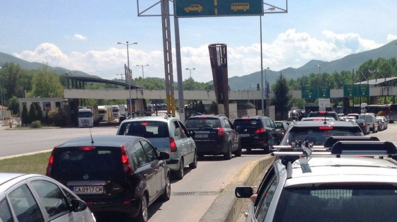 Образуваха се километрични опашки от автомобили на границата с Гърция