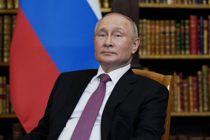 Президентът на Русия Владимир Путин започна да отговаря в пряк
