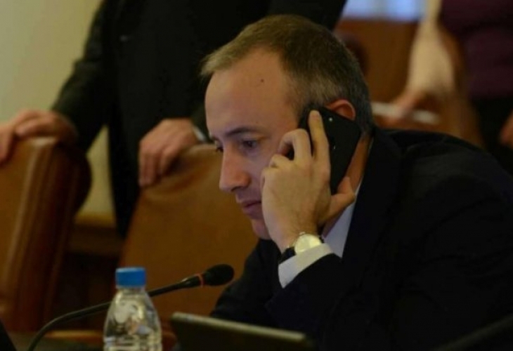 Министърът на образованието Красимир Вълчев се ангажира да провери информацията