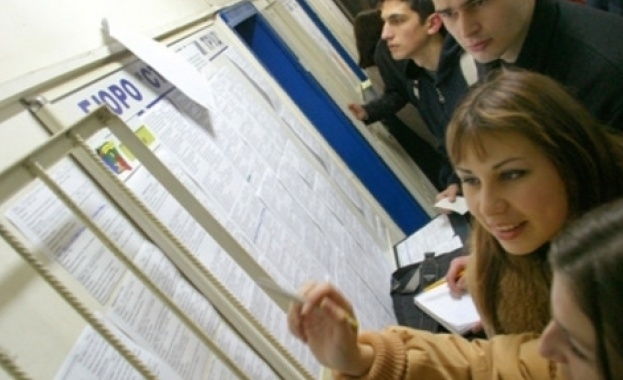Около 2 000 безработни ще започнат работа по регионални програми