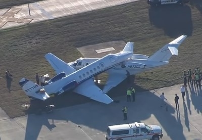 Два малки самолета се сблъскаха на международното летище в Сан