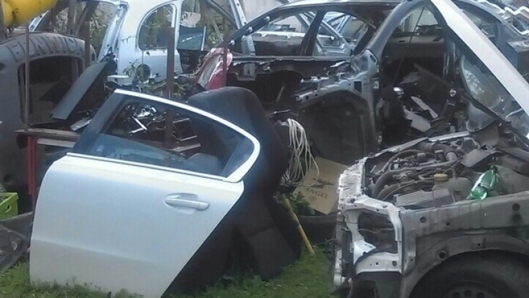 Издадоха врачанин който си бил устроил незаконна автоморга в града