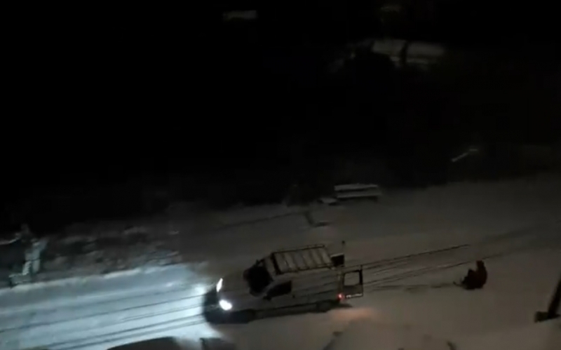 Снегът в Монтана изкара в някои от гражданите смелост и