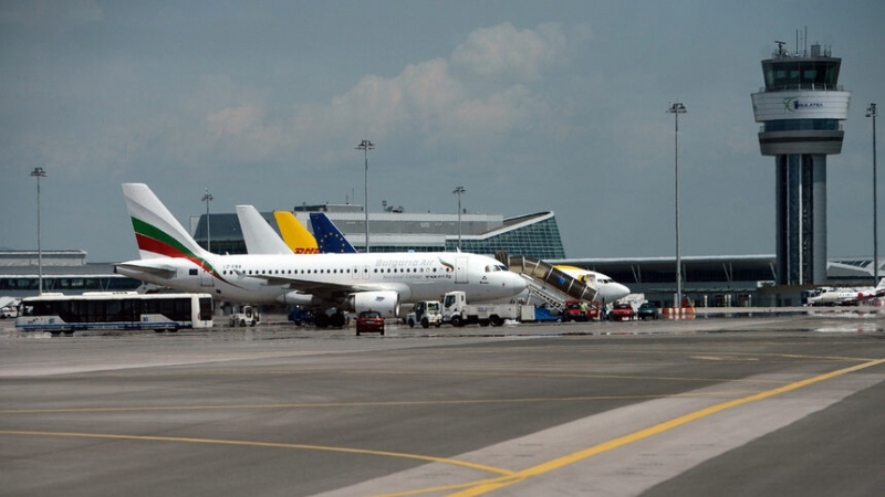 България Еър временно преустановява полетите по редовната си линия София