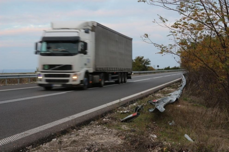 В следващите дни в участъци от АМ Тракия ще се подменят
