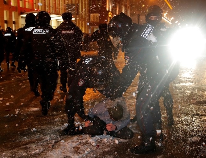 Състоялите се в събота в десетки градове на Русия протестни