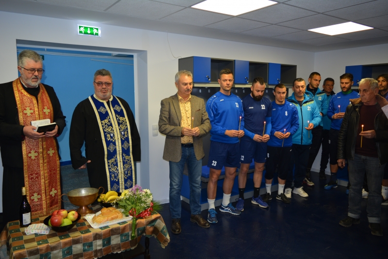 Пет нови съблекални бяха осветени днес на стадион Огоста в