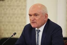 Номинираният за служебен министър председател Димитър Главчев има още пет дни