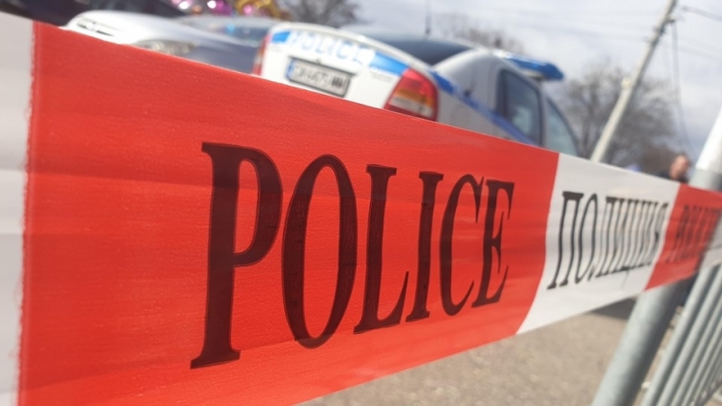 Майка и син са открити починали в къща в Кюстендил