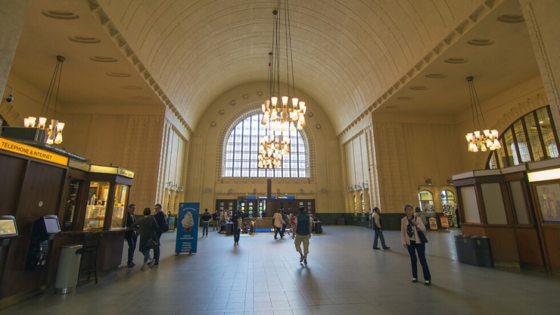 Пътниците от централната железопътна гара в Хелзинки са били евакуирани