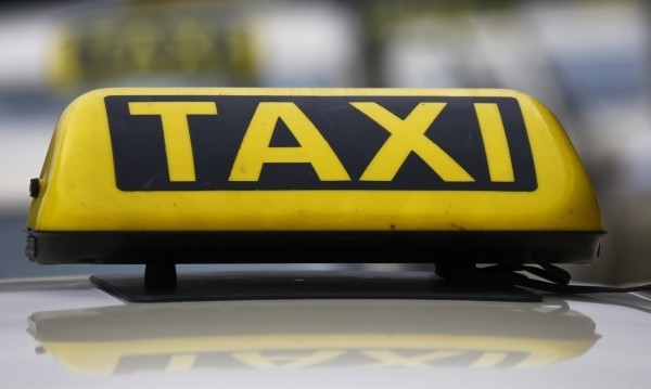 Две от таксиметровите компании във Враца започнаха война, научи BulNews.bg.
