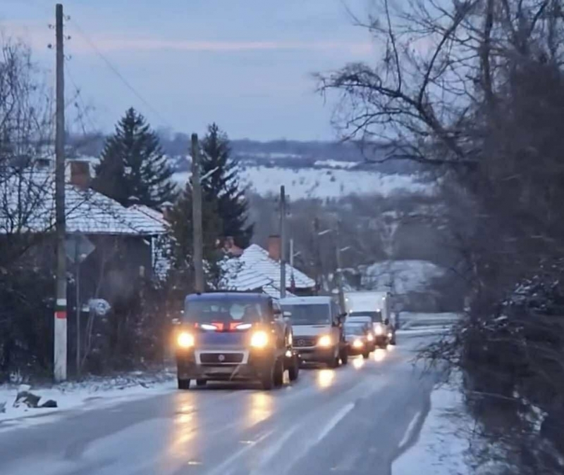 Пътуващи между Монтана и Видин бедстват а причината за това