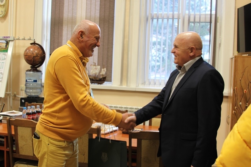 Делегация от Молдова посети Средно училище Христо Ботев във Враца