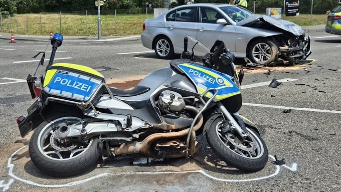 61 годишен германски полицай загина а друг беше тежко ранен при