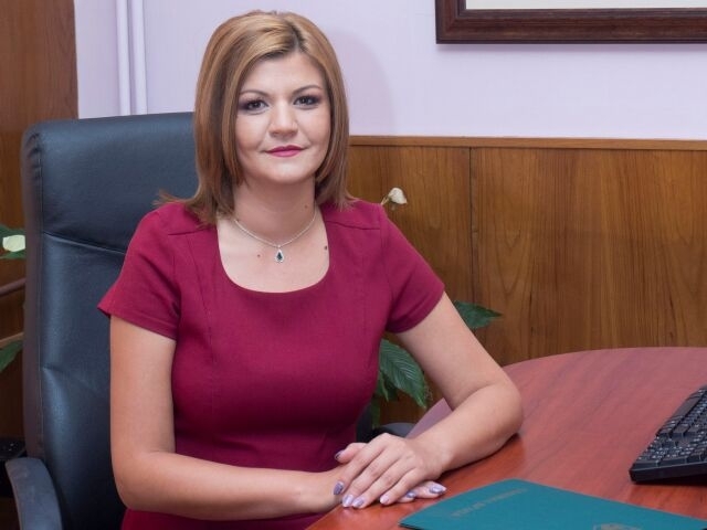 Днес заместник кметът Мария Попова бе установена с COVID 19 съобщи кметът