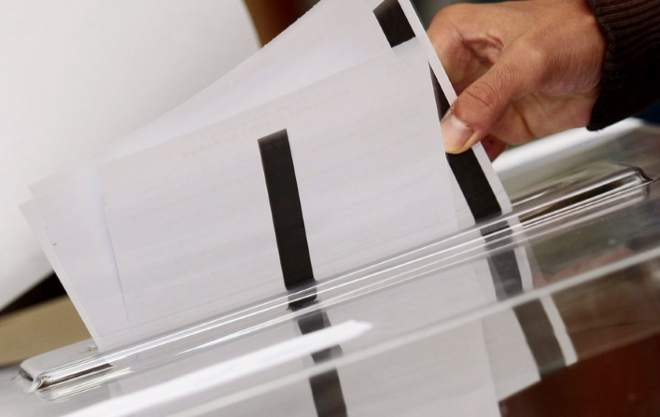 Без проблеми и навреме отвориха всички 296 секции в 12