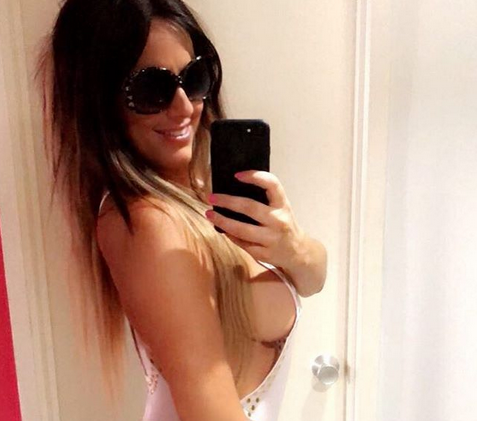 Атрактивната италианка Клаудия Романи която е считана за най сексапилната футболна