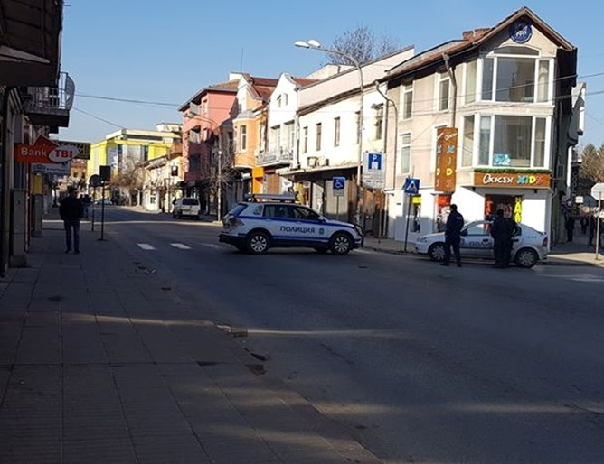 Полицията е на крак за да не допусне ескалиране на