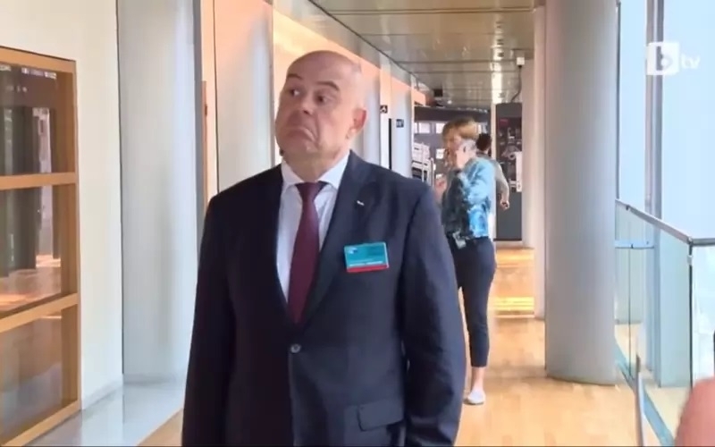 Гешев си глътна езика в Страсбург