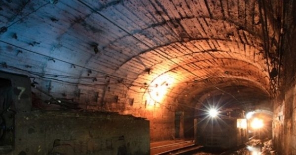 Петима души са в неизвестност след трус ударил въгледобивна мина в