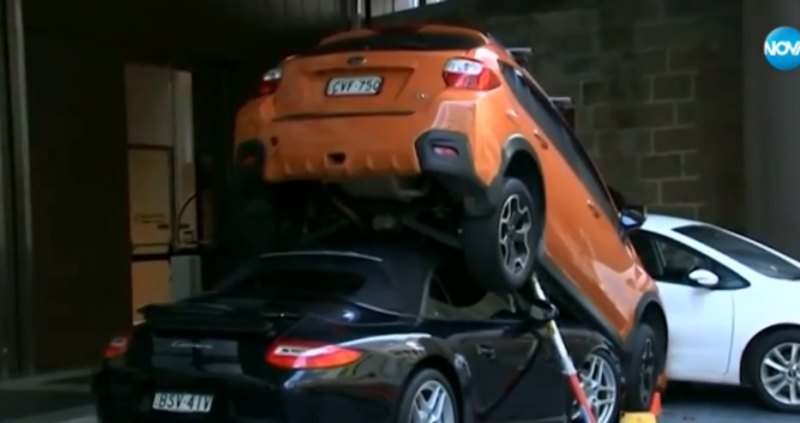 Зрелищни кадри от Австралия Денят за един пиколо от луксозен