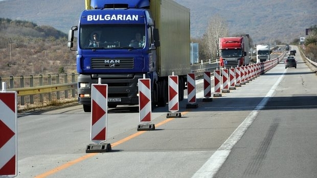 Само двама участници в търга за тол системата ще продължат