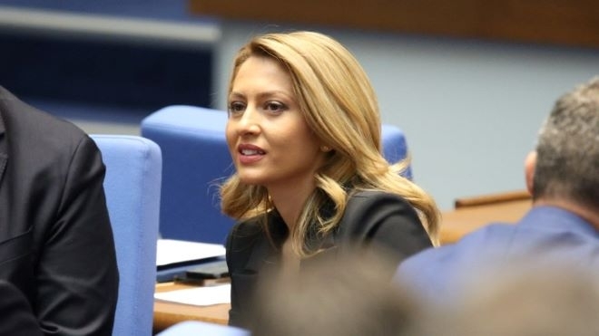 Рая Назарян: Опозицията се превърна във фабрика за неуспешни вотове на недоверие