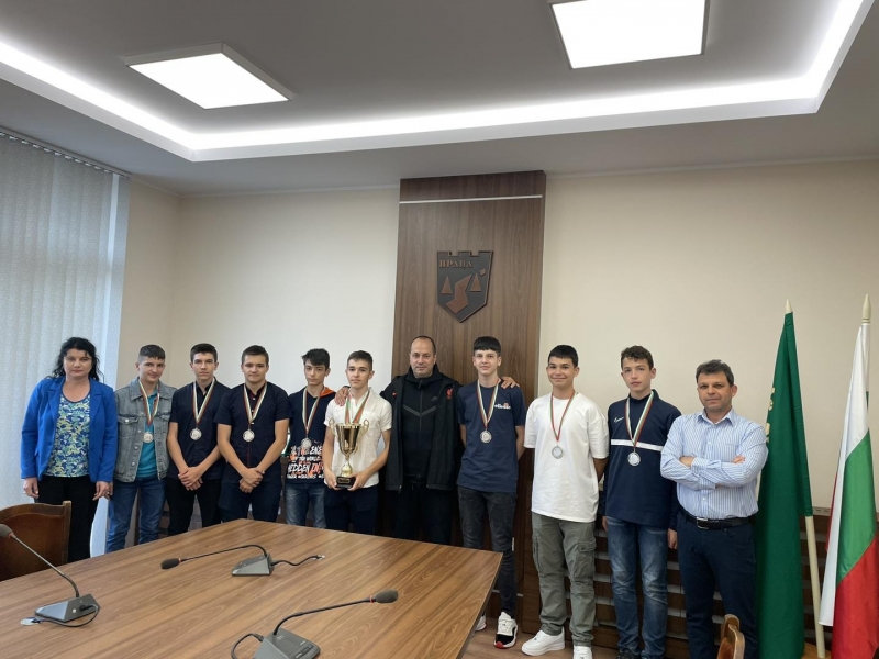 Възпитаници на врачанско училище заеха призово място във финалния етап