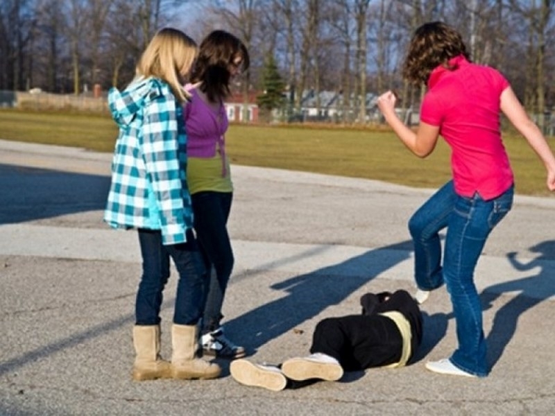 Грандиозен скандал е избухнал в 5 то училище в Благоевград Две