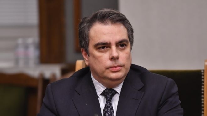 Асен Василев: Очаквам да има ротация и преговори за независими регулатори