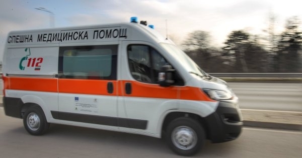 Трагедия! Младеж блъсна с колата си жена във Врачанско, тя почина напът за болницата