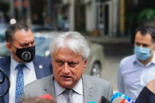 Служебният вътрешен министър Бойко Рашков коментира днес пред БНР че