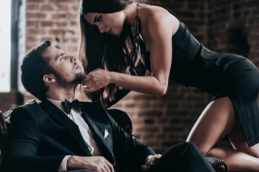 Ролеви секс игри за новогодишната нощ /18+/