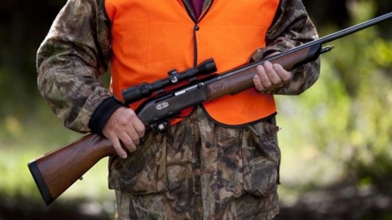 Служители на реда са арестували двама мъже за незаконен лов