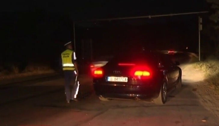 Полицаи са хванали шофьор с нередовно Ауди в Оряхово съобщиха
