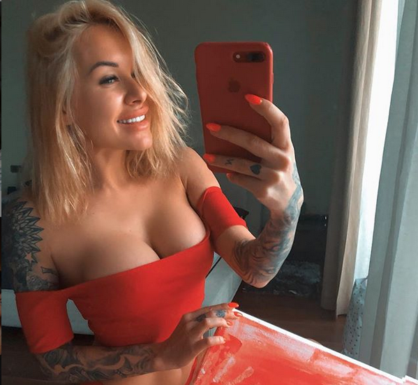 Ирина Морозюк съпруга на играещия в Турция украински защитник Николай