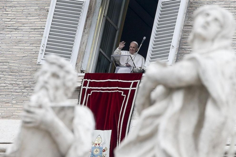 Папа Франциск който е с настинка е тестван отрицателно за коронавируса