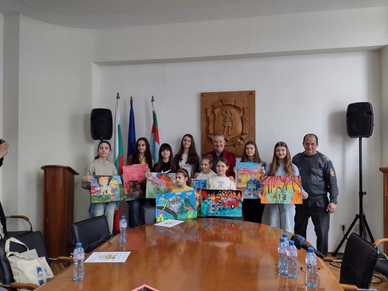 Девет момичета от Монтана бяха класирани за участие в следващия