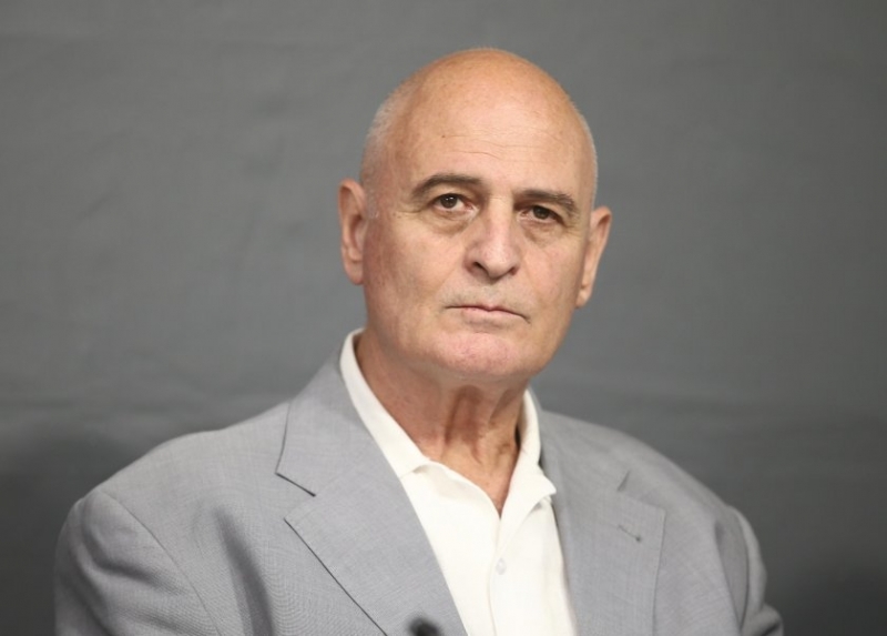 Министерството на вътрешните работи е обзето от хора които искат