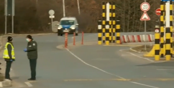 Три от граничните контролно пропускателни пунктове със Сърбия остават затворени Единственият шанс