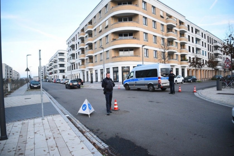 Полицията в Хайделберг започна да евакуира хиляди хора преди планираното