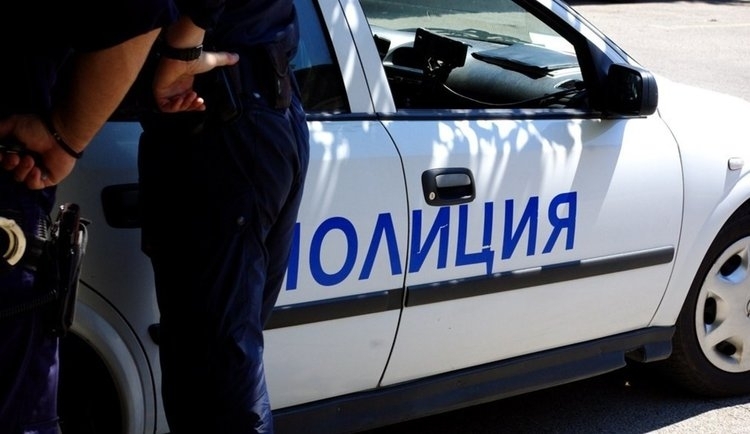 Полицията задържа трима за притежание на наркотици в Козлодуйско съобщиха
