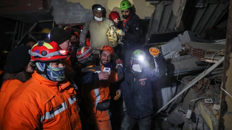 Българските доброволци в Турция са открили петима души Това написаха