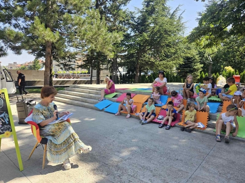 Врачанският театър отново взе участие в Лятната читалня на открито