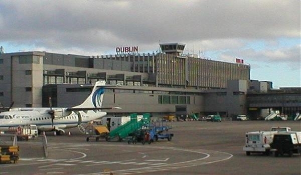 Полетите на летището в Дъблин бяха спрени за кратко днес