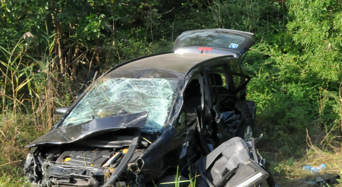 Възрастна жена е пострадала при катастрофа край Варна съобщиха от