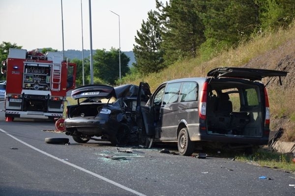 Баба предизвика зрелищна катастрофа във Видинско съобщиха от МВР в